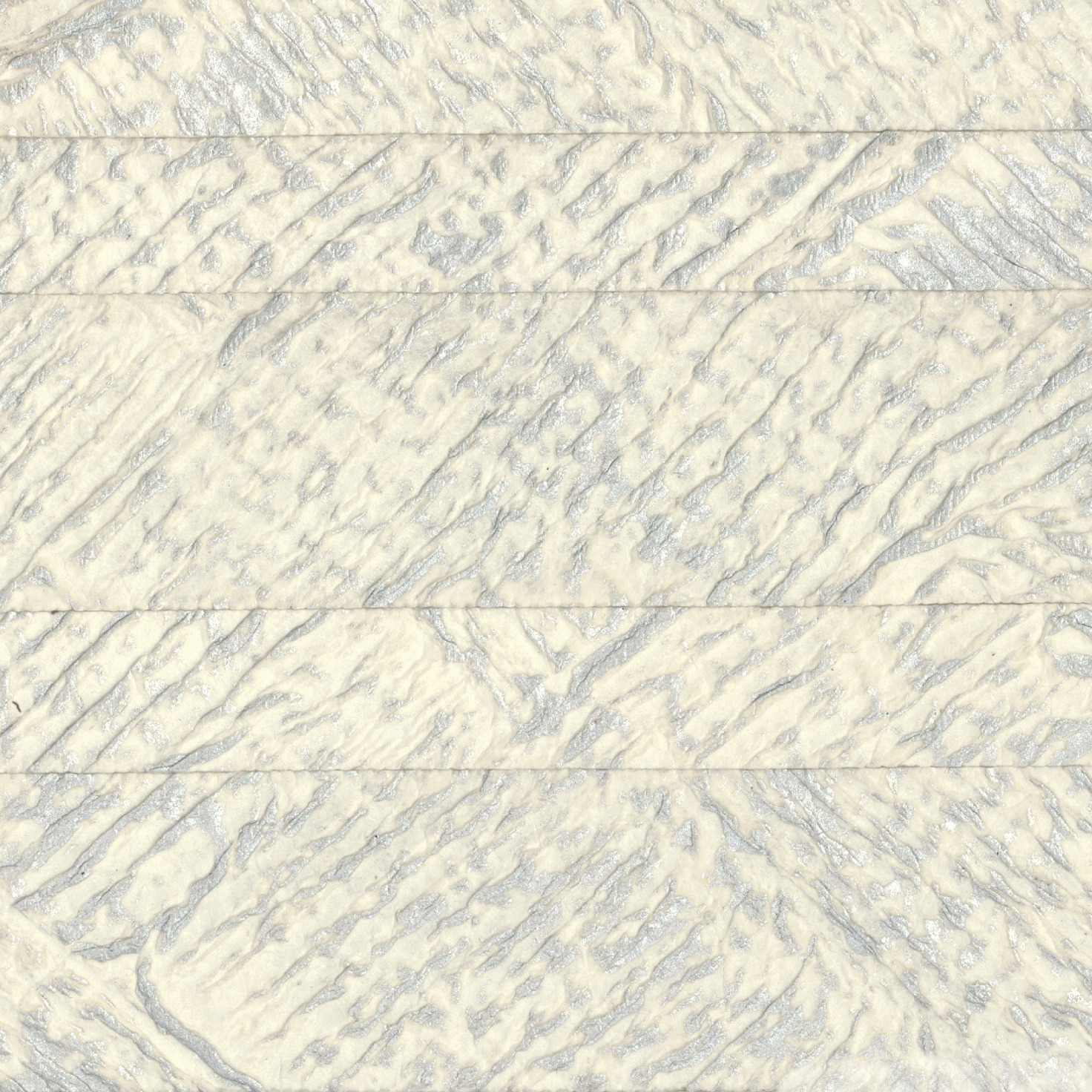 Traces – Silver, white