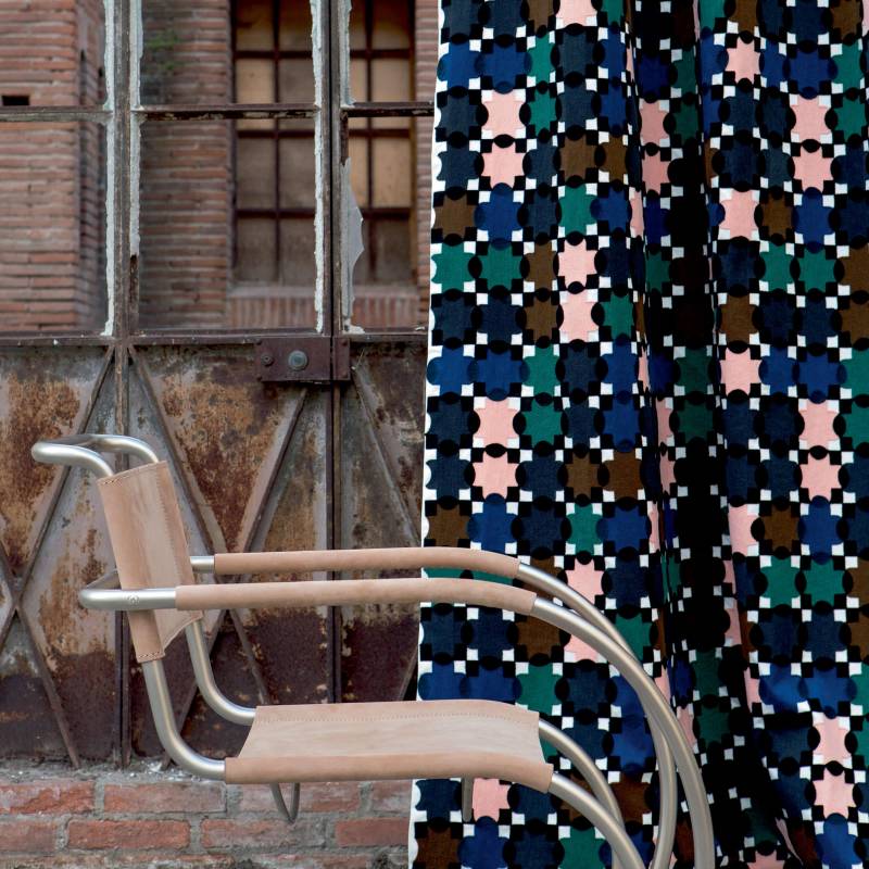 LZ 863 78 - Un élégance rassurante 