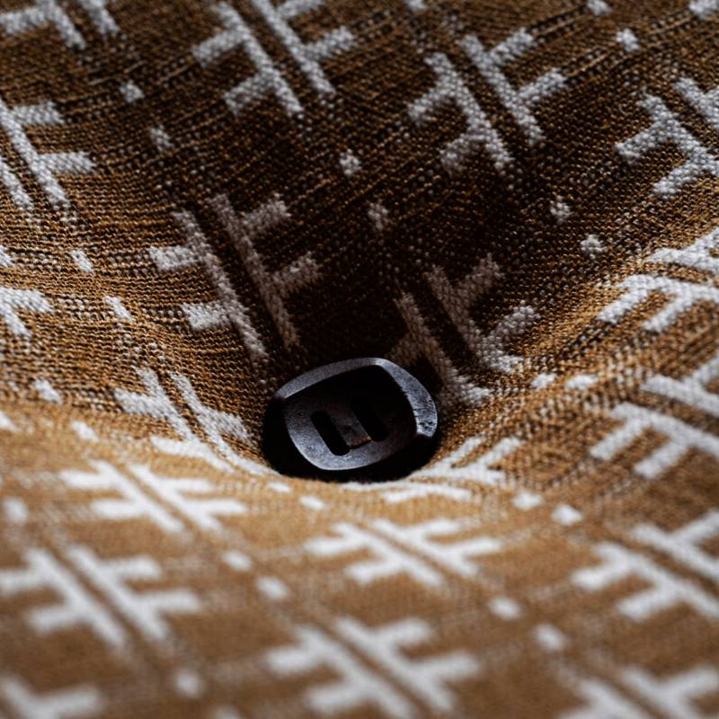 LI 914 05 - Il écoute la pierre tomber