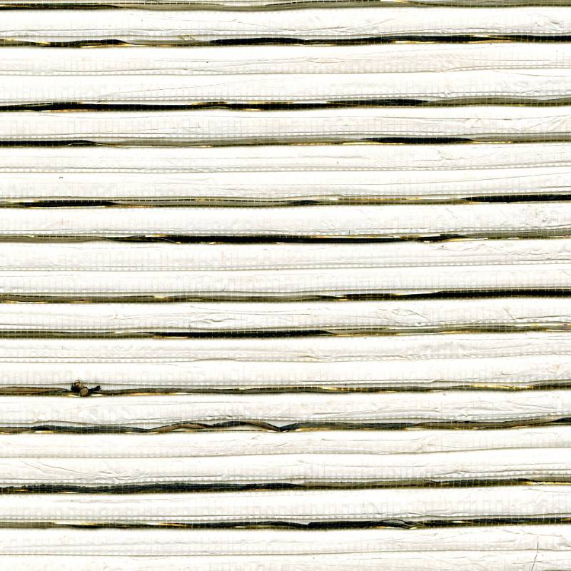 RM 672 01 - Un regard virginal