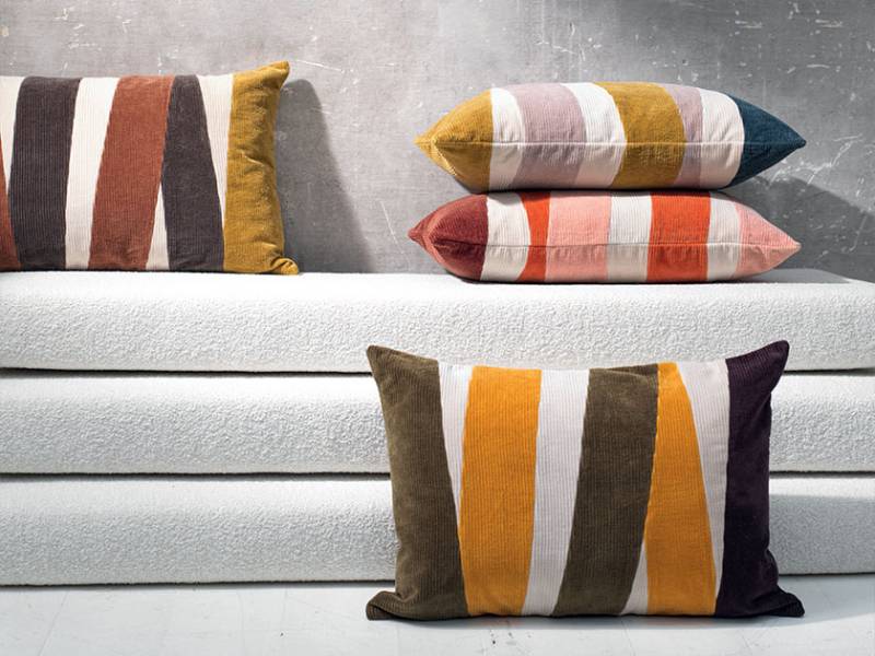 CO 241 25 02 - NAÏS Doré