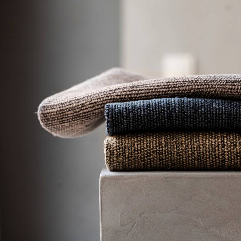 LI 923 07 - La vieille main des gestes sûrs